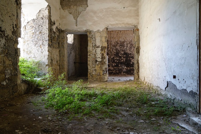 Gian Maria Tosatti | 7_ Terra dell’ultimo cielo, 2016, installazione ambientale site specific, Napoli, Sette Stagioni dello Spirito (2013-2016)